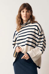 4061-09 Striped Taylor Roll Neck White/Navy ONE SIZE 100 Percent Cashmere AW22-KPA garment