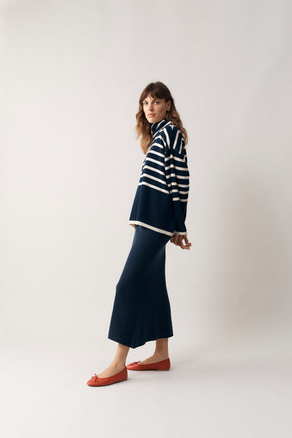 100% Cashmere Navy Ribbed Skirt - Medium
