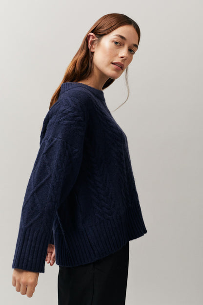 100% Cashmere Cable Sweater Navy - Medium