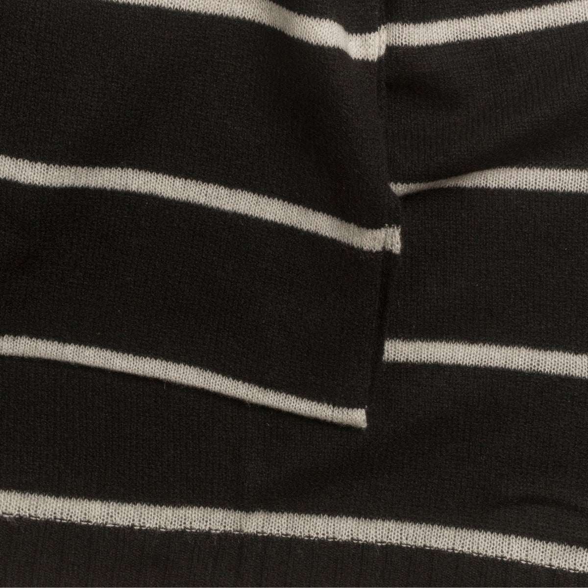 365 Cashmere Black Stripe Wrap