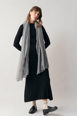 3156-07 Oversize Luxe Scarf Mid grey 100 x 200 100 Percent Cashmere CR20 _KPA accessory