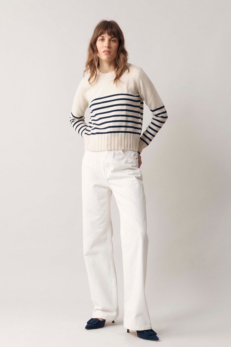 Bonnie Stripe White 100 Percent Cashmere AW22-KPA garment